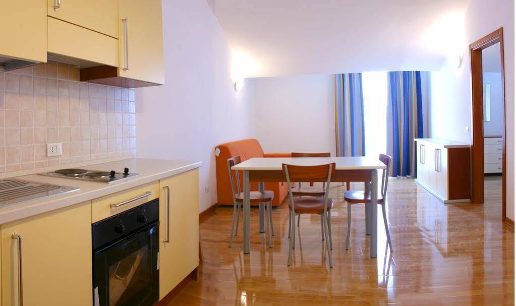 Apartment Paradiso